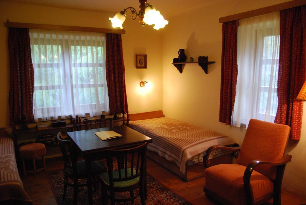 Boroka Apartmanhazak - Oereghaz ヴェラム 部屋 写真